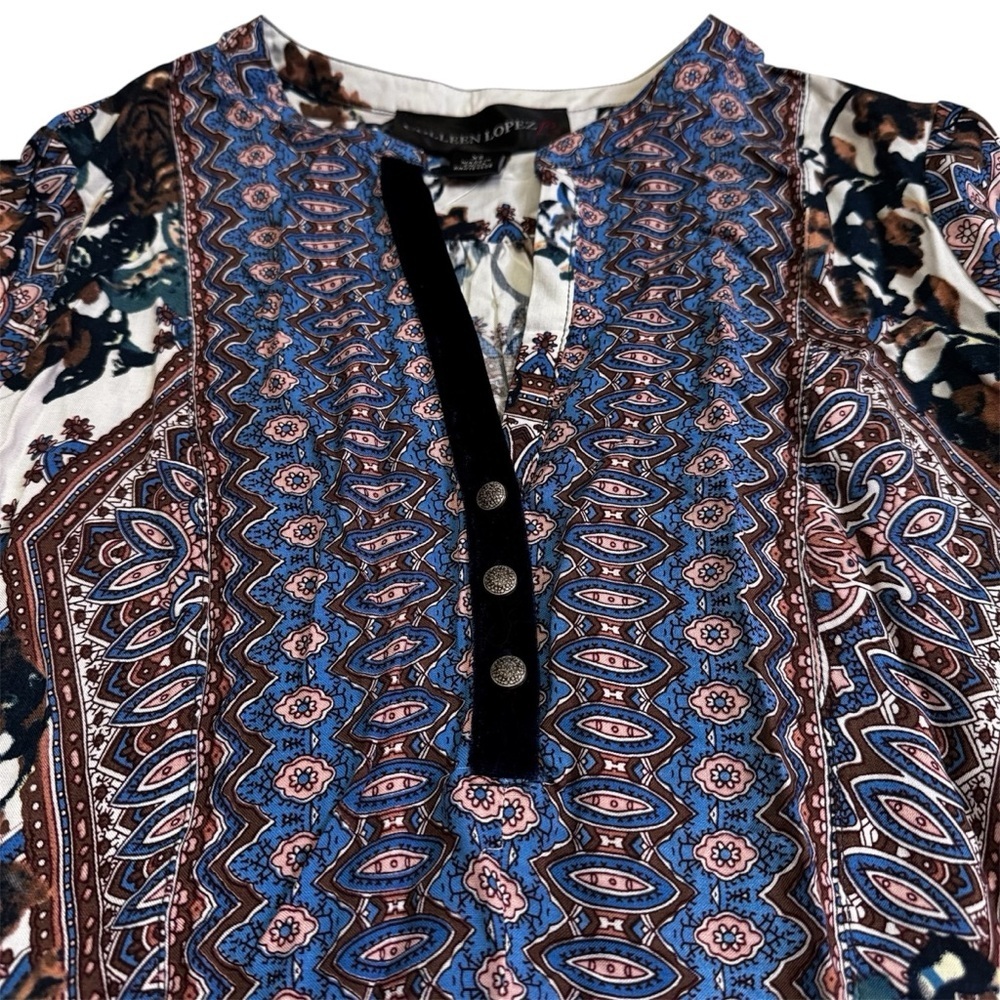 Colleen Lopez Blue & White Paisley Tunic Top Size XS V Neck Velvet Trim NWOT - Picture 5 of 9